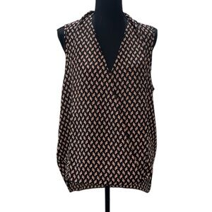 Black and Tan Sleeveless Blouse with Notched Collar